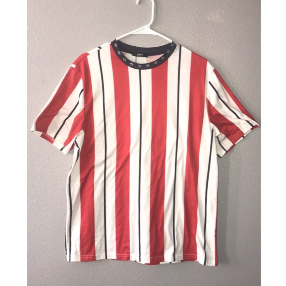 red and white striped tee